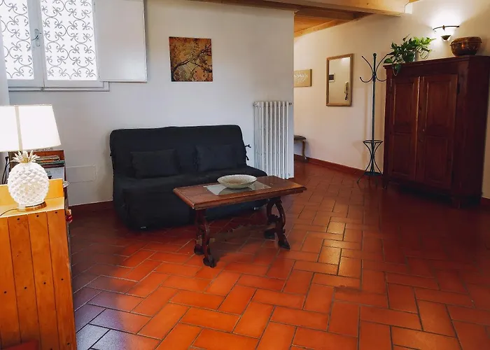 Borgo Pinti 49 *