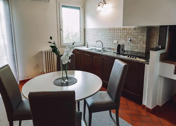 아파트 Borgo Pinti 49 *